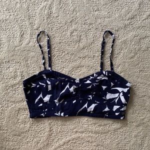 Roxy | Starlet Pullover Bra Top Navy & White Print